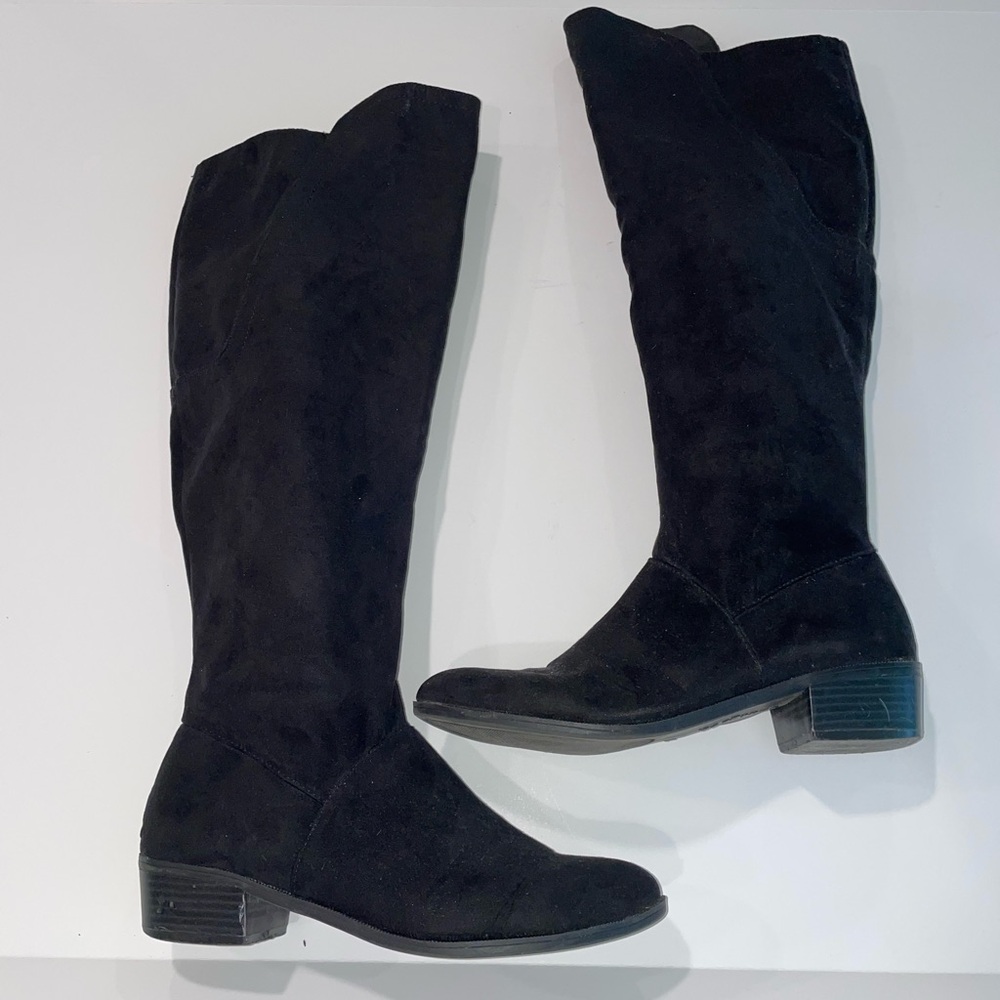 Indigo Rd. Knee High Black Suede Boots 8